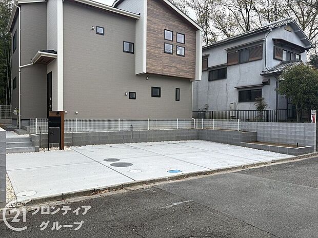 【駐車場】セカンドカーをお考えの方にもうれしいカースペース付き