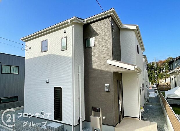 【外観】【2号棟】現地外観写真\資金計画のお悩みお任せください!/最新FPシステムを使った資金計画のシミュレーションや専属のファイナンシャルプランナーがお金回りの整理をお手伝いします!住宅ローンもお任せ♪