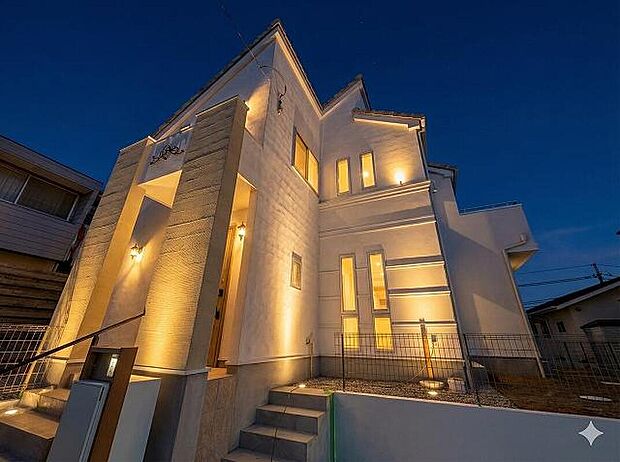 購入に際しての諸費用、住宅ローン（月々の返済例）など、資金計画のご相談も承っております。お気軽にお問い合わせください。
※CGで照明加工済み（照明器具無）