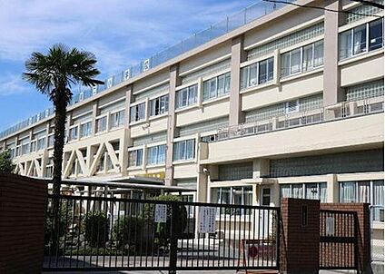 東大和市立第二小学校 536m(徒歩7分)