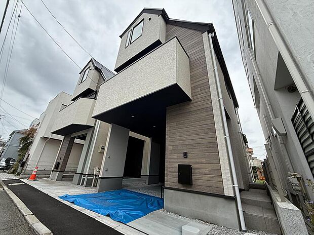 【現地外観写真】立川駅徒歩10分の利便性に優れた立地で商業施設や生活施設が充実した住環境