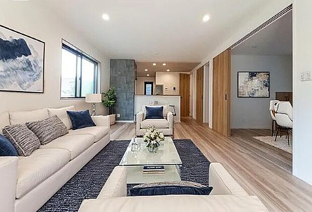 キッチンからのこの眺めはぜひ体感して頂きたい魅力のポイント。※現況の物件写真に、CGによる画像処理がされています。