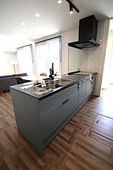 彦根市正法寺町　エアコン・カーテン付き＼＼限定１棟／／ その他