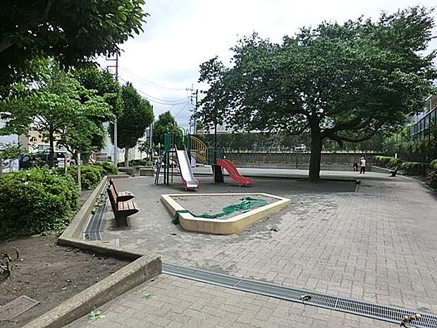 本宿町第二公園（約1,600m）