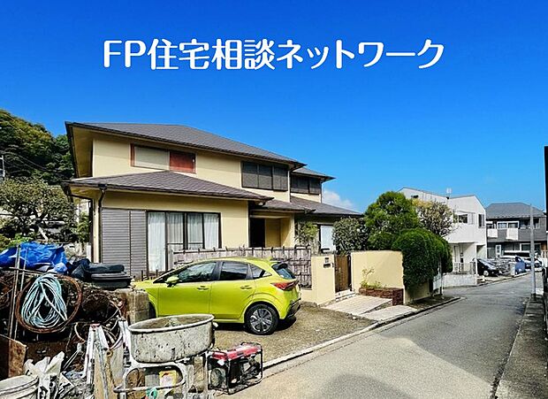 公園や自然が身近に感じられ、四季を感じながら子どもと散歩を楽しめる環境です。風通しも良く清々しい空気に満たされ、通勤・通学にも便利な家族みんなが嬉しい住まいです。