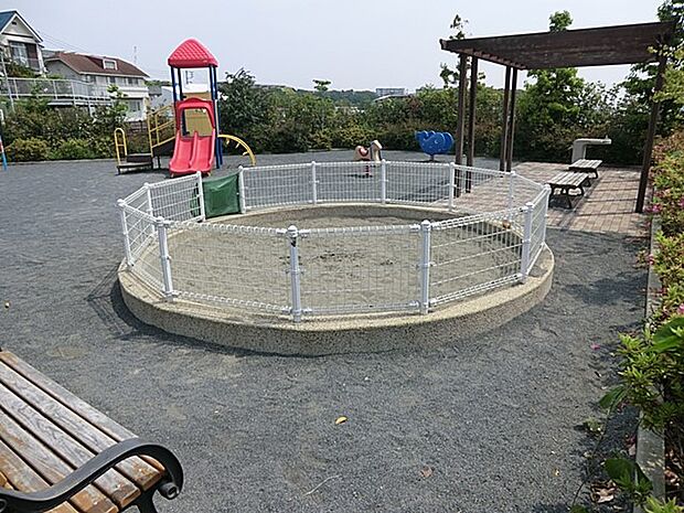 森四丁目第五公園（約81m）