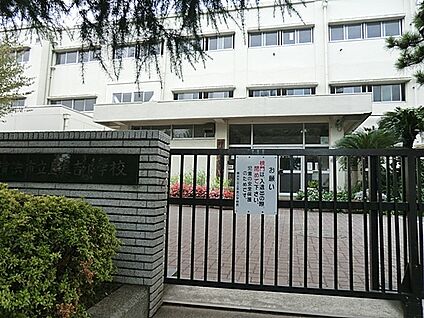 横浜市立上末吉小学校 1100m(14分)