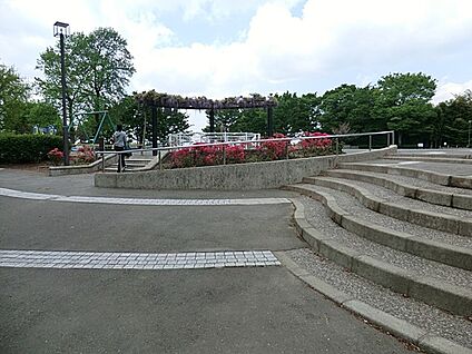 川上公園 180m