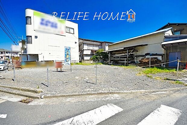 【現地外観写真】物件の陽当りや通風・仕様設備やお部屋の大きさの比較、近隣・周辺環境や街並みなど、資料には掲載していない情報が現地にはたくさんあります。 是非現地をご確認ください♪