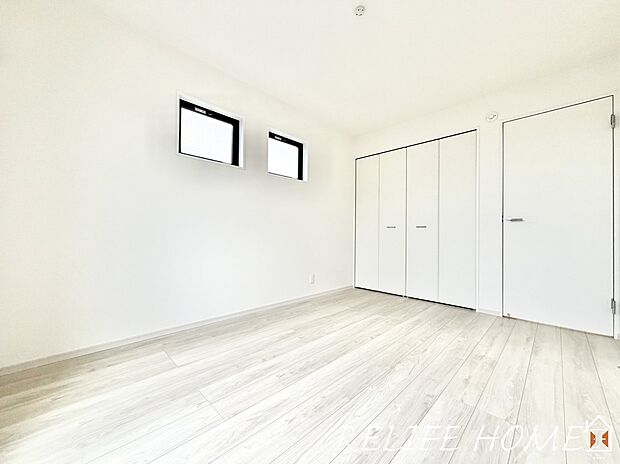 【リビング以外の居室】■Style room■ ゆとりある広さが確保された洋室。寝室や書斎などライフスタイルに合わせてお使いいただけるプライベートスペース♪(2号棟)