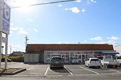 たつみストアー御津店 約1,320ｍ(徒歩17分)