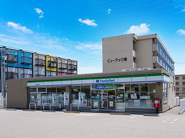 ファミリーマート武豊町大足店（約470m）