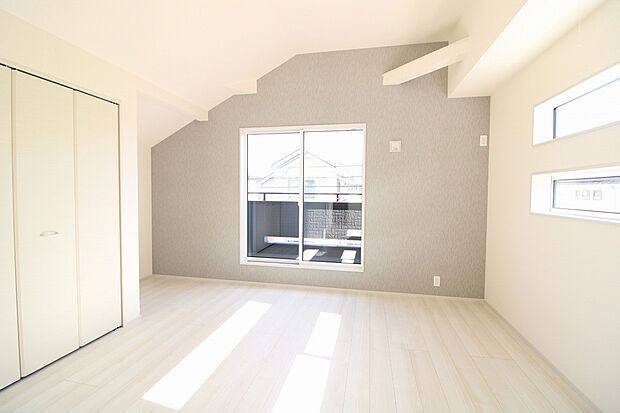 【7.75帖洋室(2026年1月撮影)】リビングダイニングに面しているため、お子様の遊び場などにも活用できます。