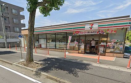 セブンイレブン横浜みたけ台店 465ｍ(徒歩６分)