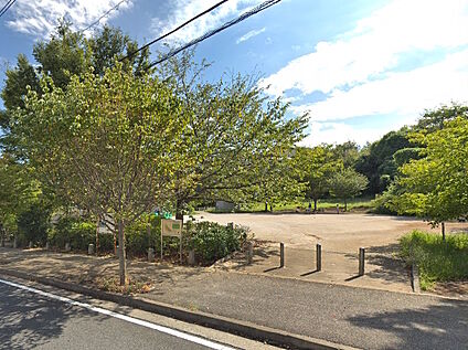 宮前美しの森公園 500ｍ(徒歩7分)