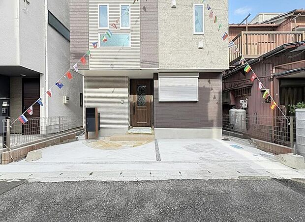 【駐車場】【駐車場】戸建に住む大きなメリットのひとつとなる駐車スペース