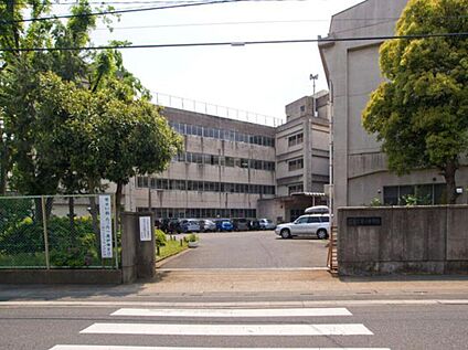 蕨市立第二中学校 1250m(徒歩16分)