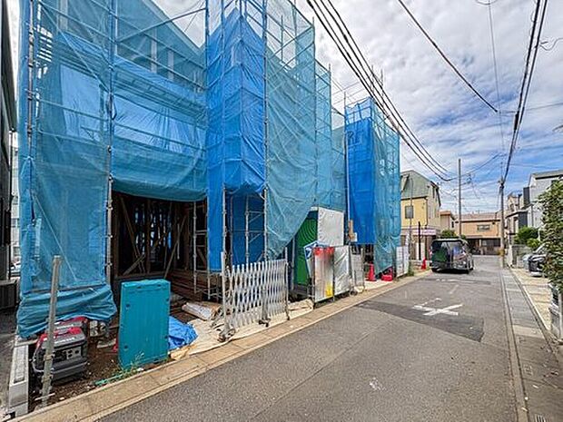 【【前面道路】】車の通行が少ないので、静かな住環境を維持することができます。