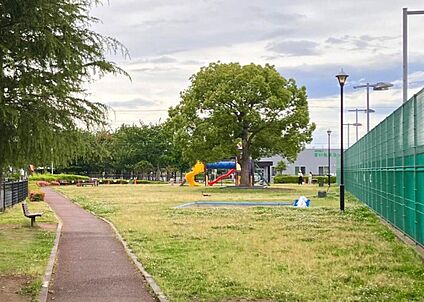 堀崎公園 140m(徒歩約2分)