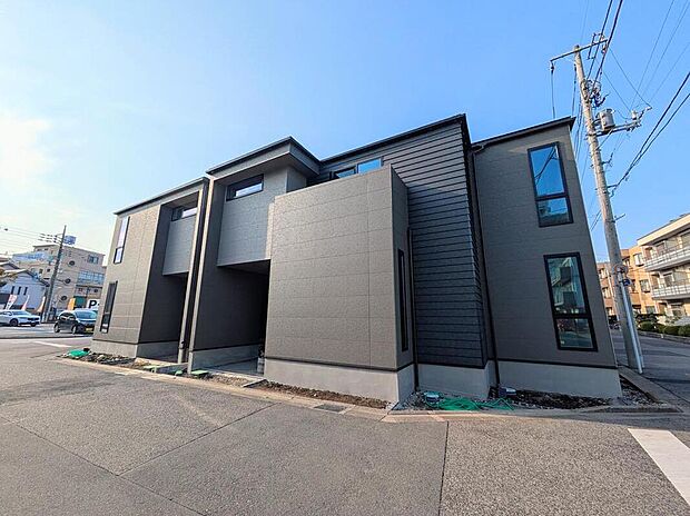 【現地外観写真】~「すぐ見たい」対応します~
お時間によりますが、急に空いた時間が出来た時、近くなんでこの物件だけ室内を見てみたい等、できる限りご対応いたします。まずはお気軽にお声をおかけ下さい、お待ちしております。