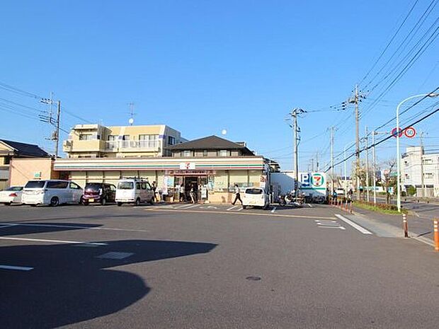 セブンイレブン浦和馬場先通り店(約473m)