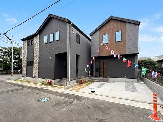 【現地外観写真】住む人を映し出す洗練された佇まいは、いつまでも輝き続けながらいつしか街の風景に溶け込んでいきます。