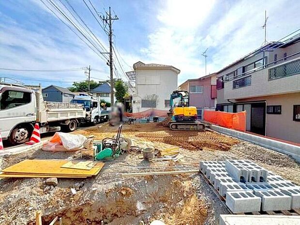 これまでの経験と知識を活かし、お客様に寄り添ったご提案をいたします。お気軽にご相談くださいませ。
