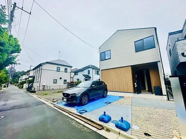 【現況外観写真】ご家族の生活スタイルやご要望をお伺いし、お客様にぴったりの住まいをご提案いたします。