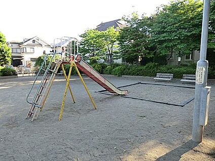 むつみ公園 817m( 徒歩11分)
