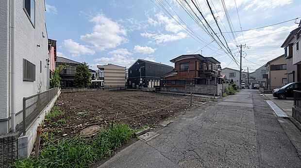 通勤にかかる時間はなるべく少なくしたいですよね。仕事で疲れて帰るのにも疲れてしまうと家事をする気力がなくなってしまうかも。共働きの間は駅から近いというメリットは大きいですね。