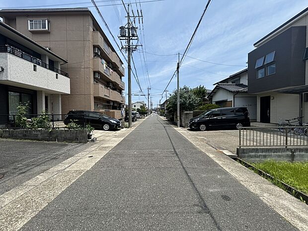 前面道路
2025年11月撮影