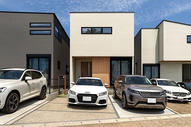 外観パース　C号棟
※A・B・D号棟 ご成約済
完成しました！ご内覧可能です。
平日・土日問わずお気軽にお問合せください。