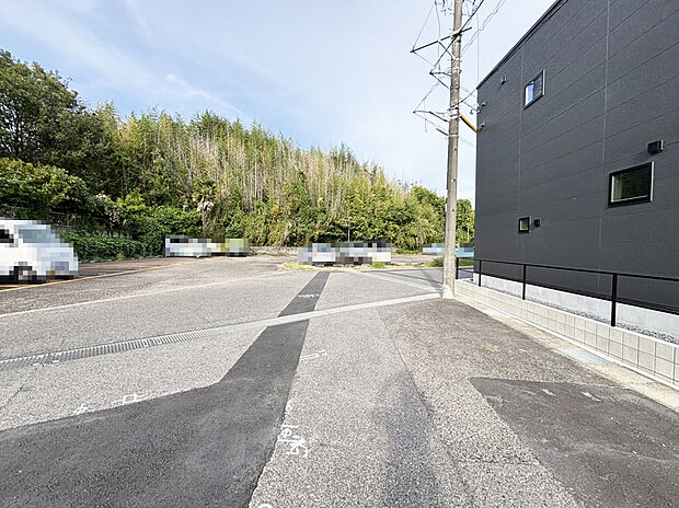 北西側前面道路