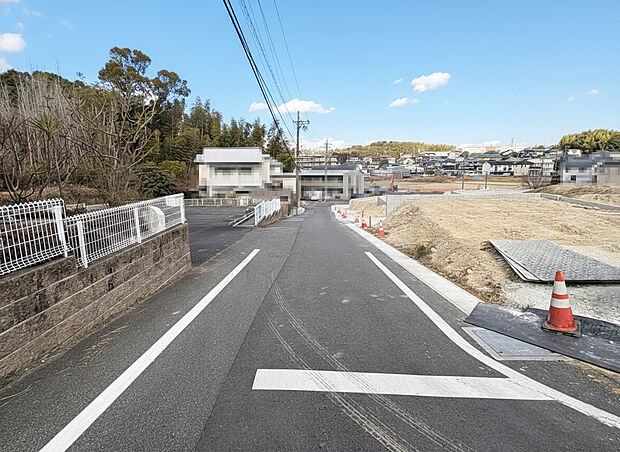 A区画北側前面道路