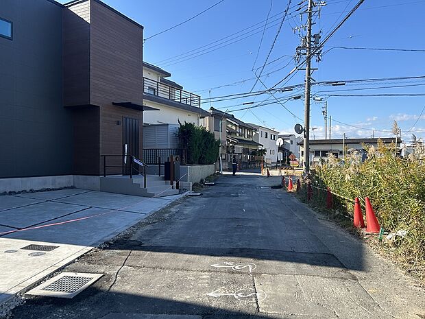 前面道路 2025年11月撮影