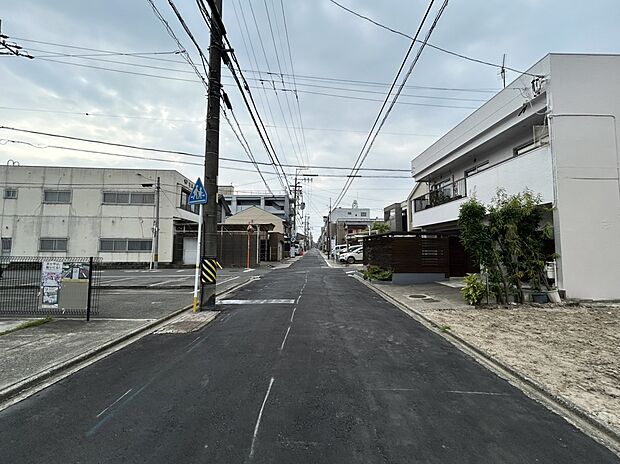 前面道路
2025年7月撮影