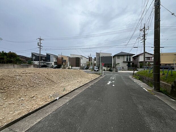前面道路
2025年9月撮影