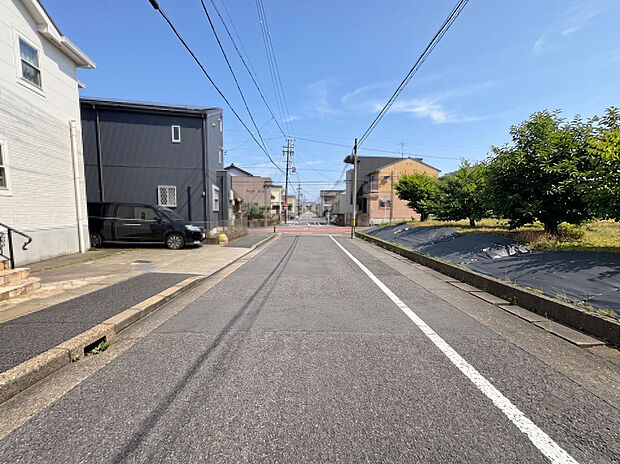 南側前面道路
