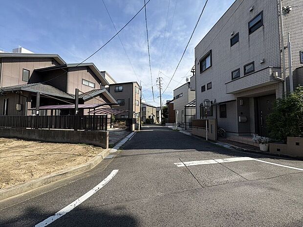 南西側前面道路(2026年9月撮影)