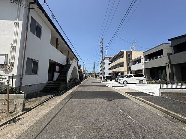 北側前面道路(2026年7月撮影)