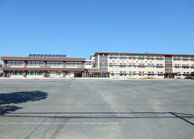 豊川市立八南小学校（約1,700m）