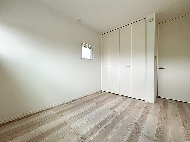 【 洋室　】■子供部屋にも広々クローゼット