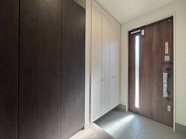 【土間収納　C号棟】■ゴルフバックやベビーカーを収納できる土間収納付き