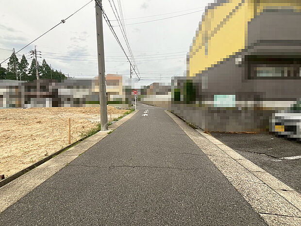 【南東側前面道路】2025年5月撮影