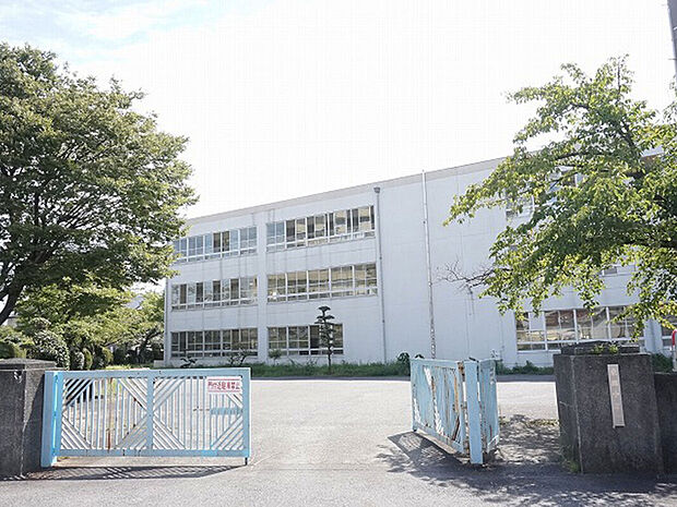 東部中学校(約1,740m)