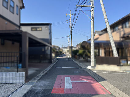 前面道路　北側4.0m