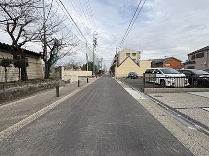 前面道路　北側