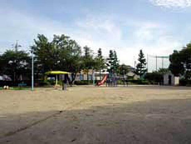 山屋敷公園（約150m）