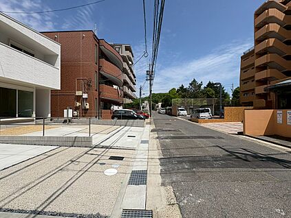 前面道路（2025年8月）撮影