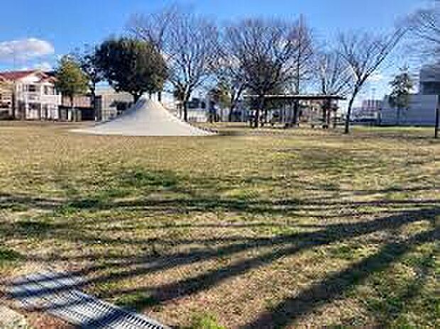 外浦公園（約50m）